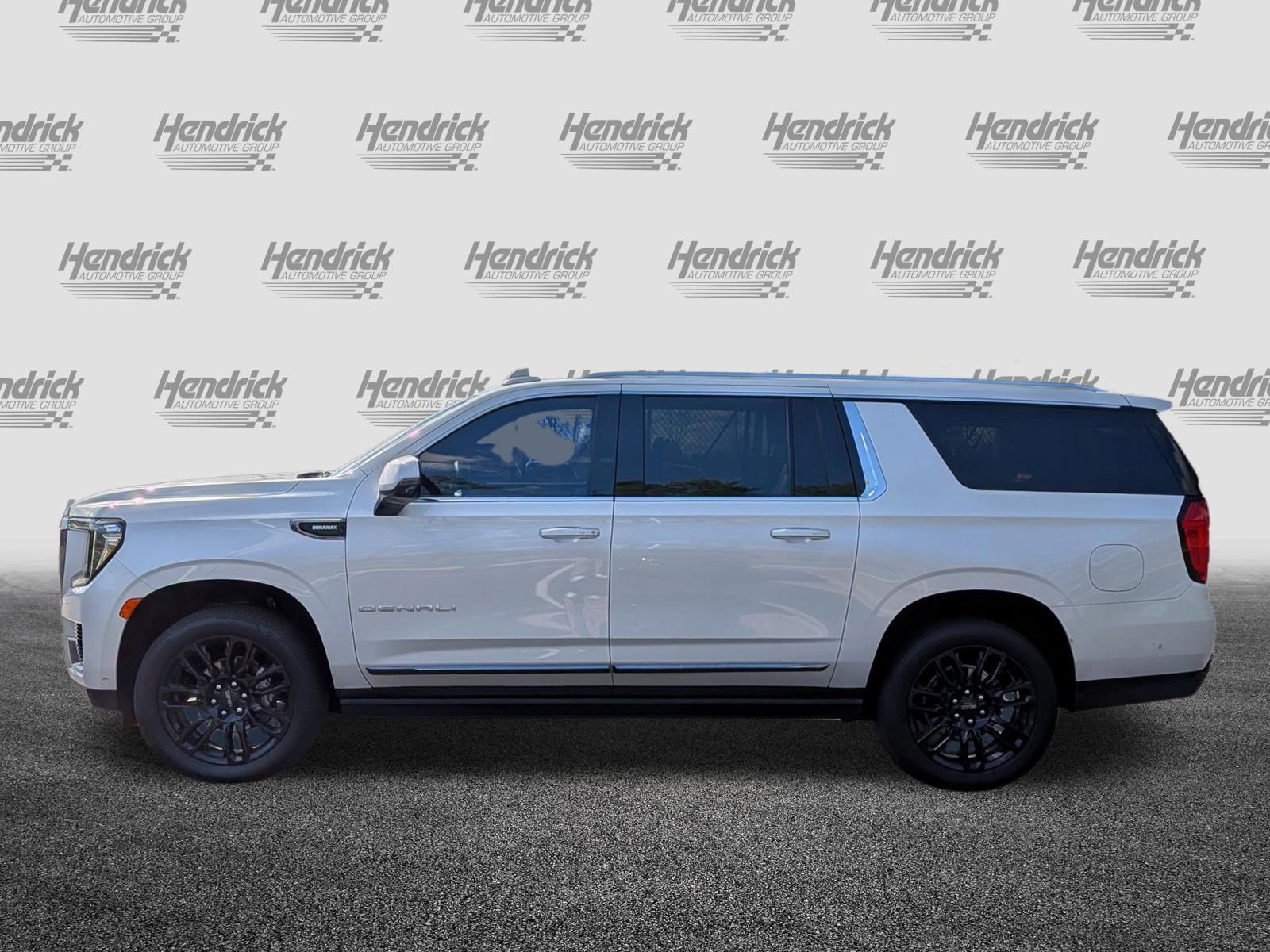 Used 2024 GMC Yukon XL Denali Ultimate image 7