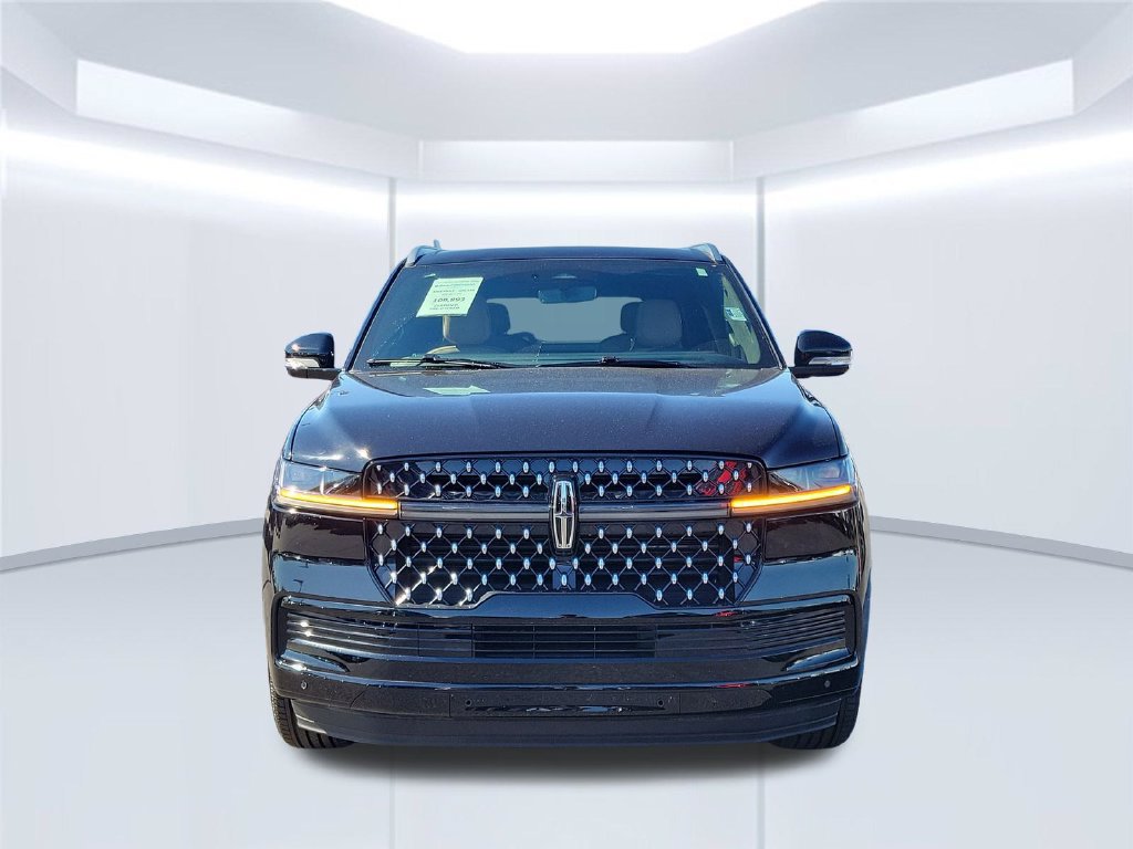Certified 2026 Lincoln Navigator Black Label AWD/4WD image 2