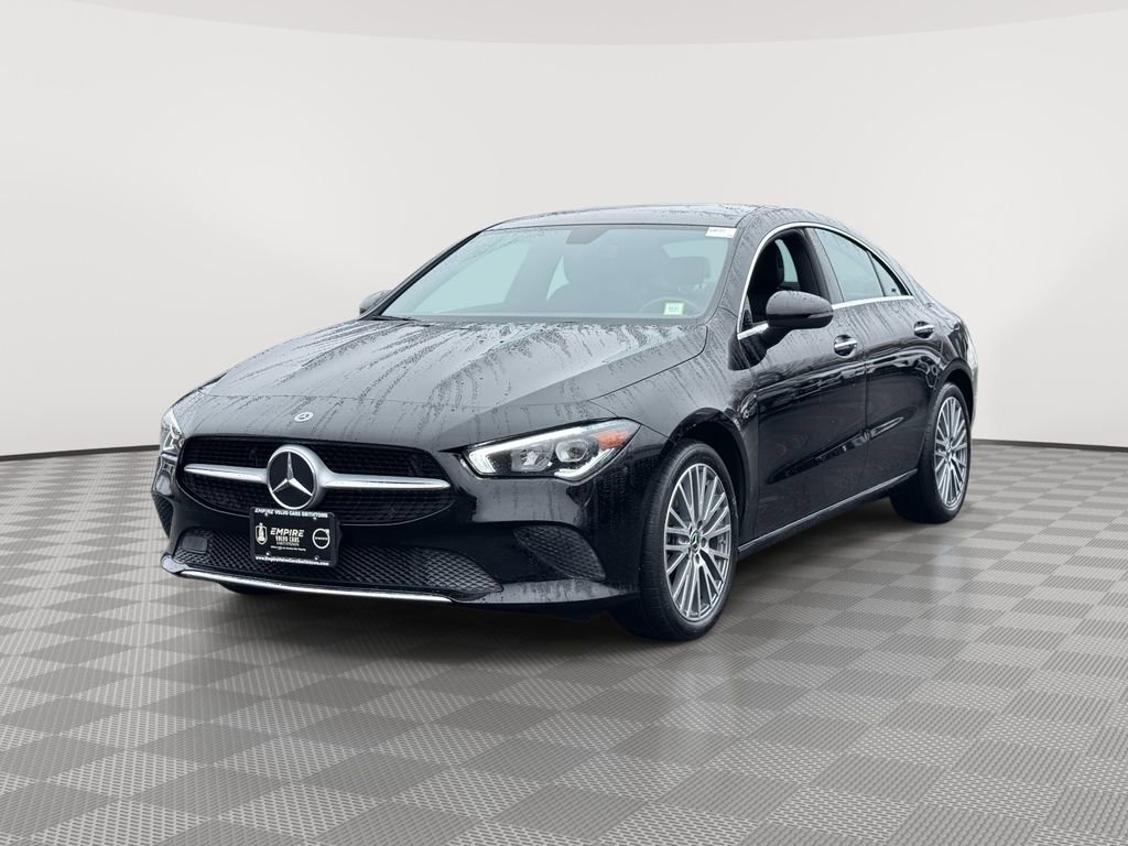 Used 2022 Mercedes-Benz CLA 250 4MATIC image 2