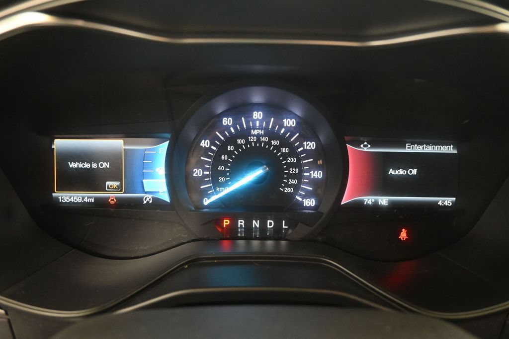 Used 2020 Ford Fusion SE FWD image 19