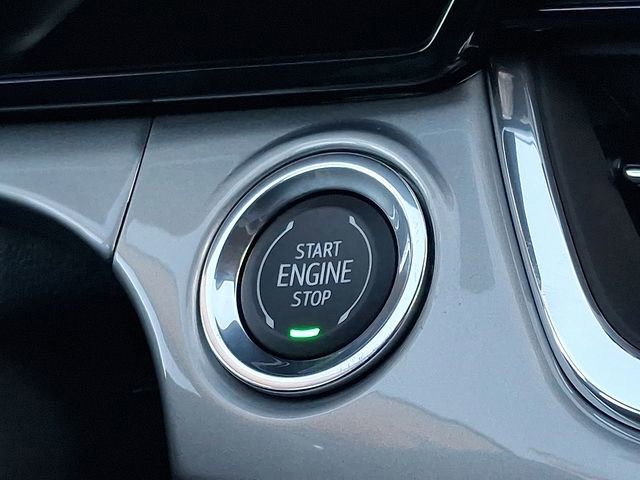 Certified 2025 Chevrolet Trax LT w/ Driver Confidence Package image 16