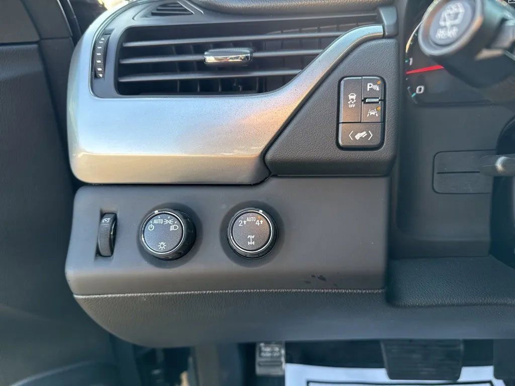 Used 2019 Chevrolet Tahoe LT AWD/4WD image 19