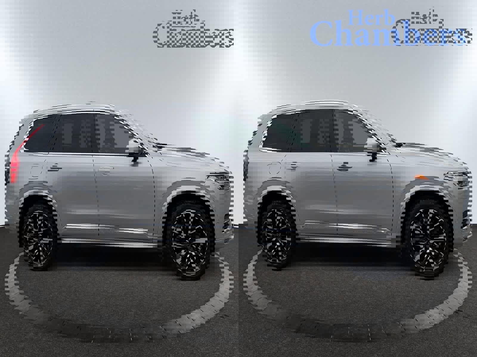 Used 2023 Volvo XC90 B6 Plus w/ Protection Package image 10