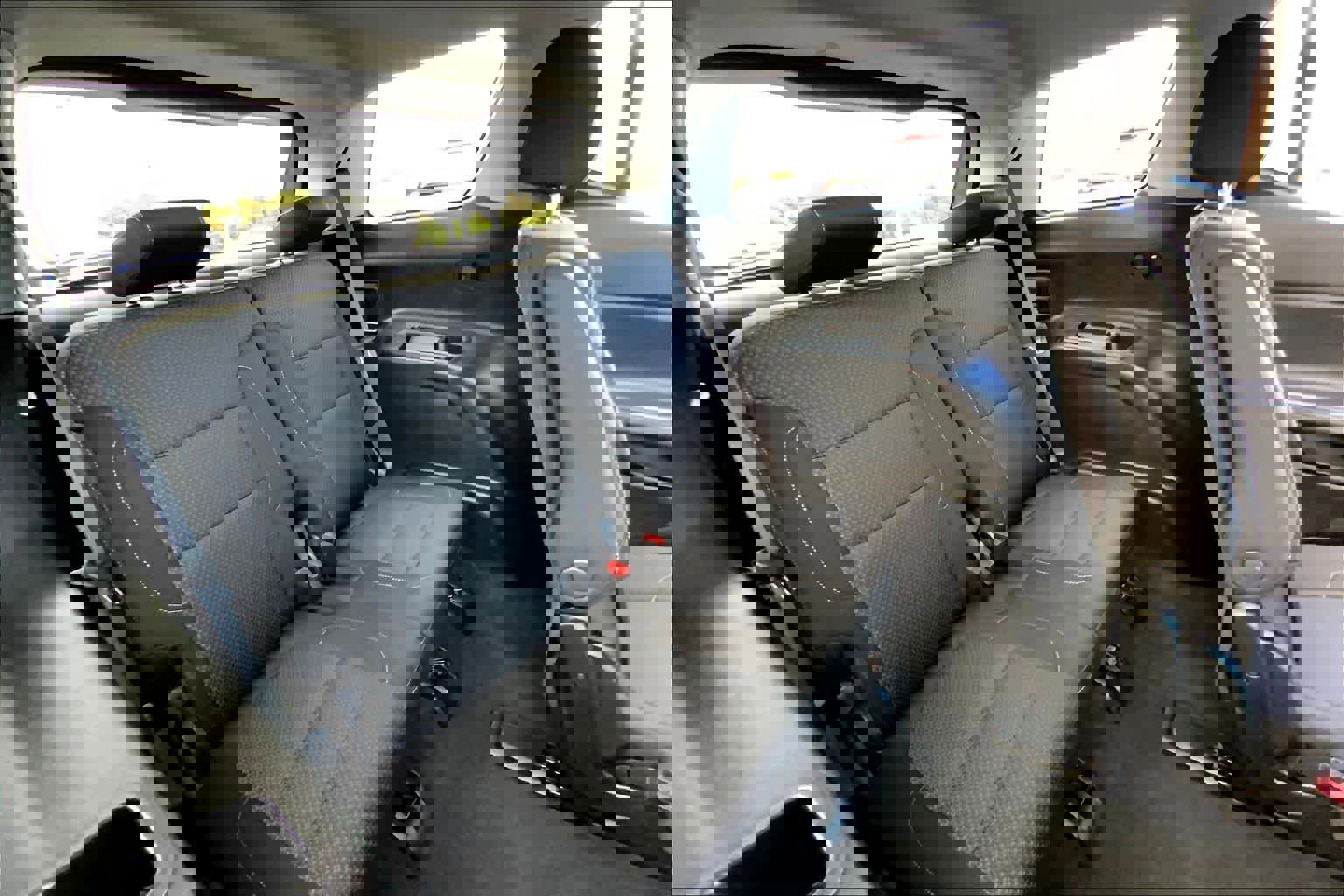 Certified 2023 GMC Acadia SLE w/ Driver Convenience Package image 18