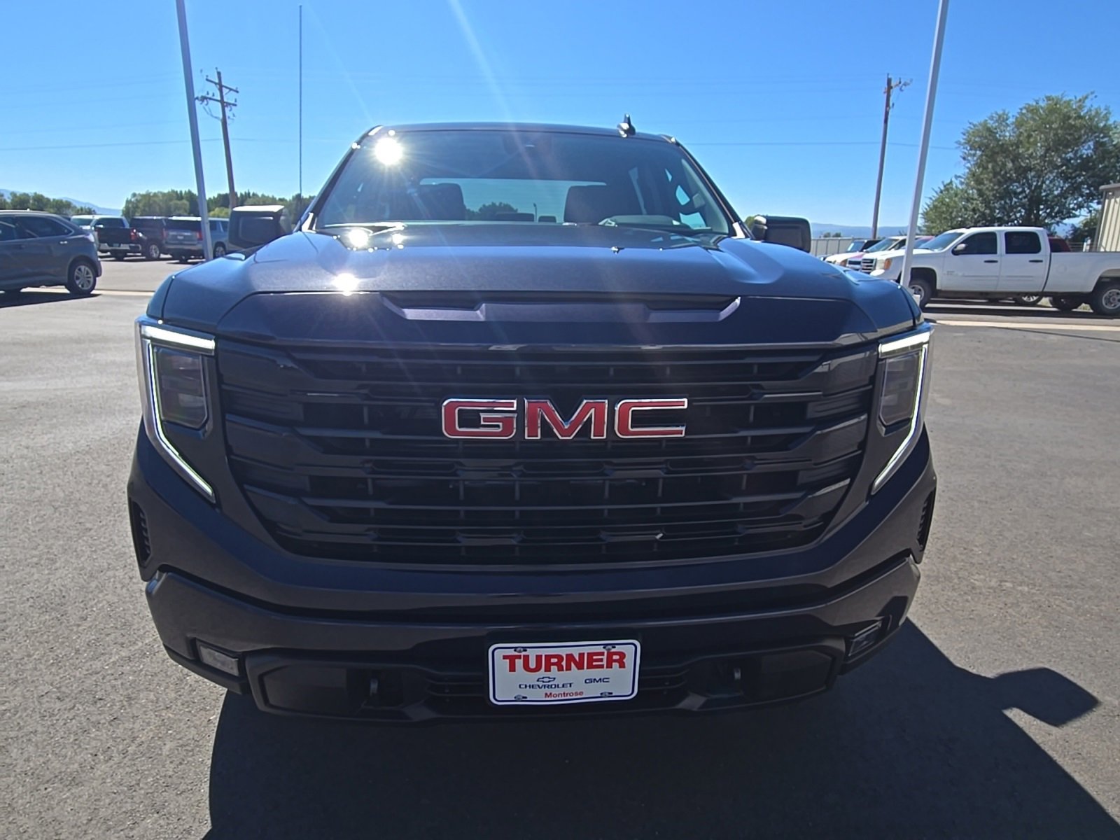 New 2026 GMC Sierra 1500 Elevation image 8