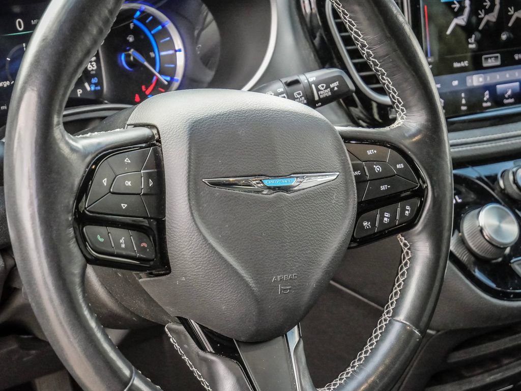 Used 2021 Chrysler Pacifica Touring-L w/ S Appearance Package image 27