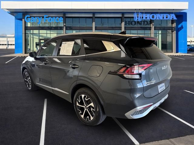 Used 2023 Kia Sportage EX AWD/4WD image 3