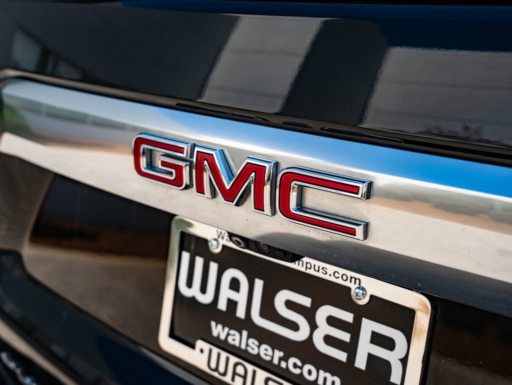 Used 2021 GMC Yukon Denali w/ Denali Premium Package image 19