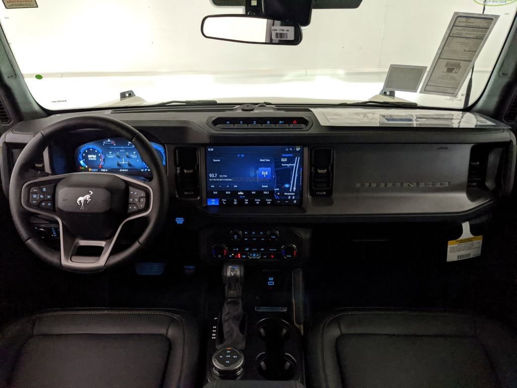 New 2025 Ford Bronco Badlands image 13