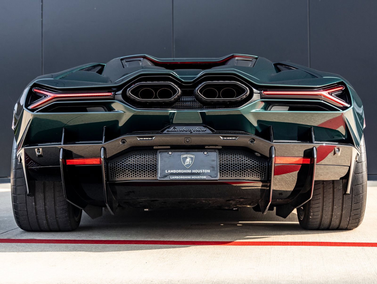 Used 2025 Lamborghini Revuelto AWD/4WD image 8