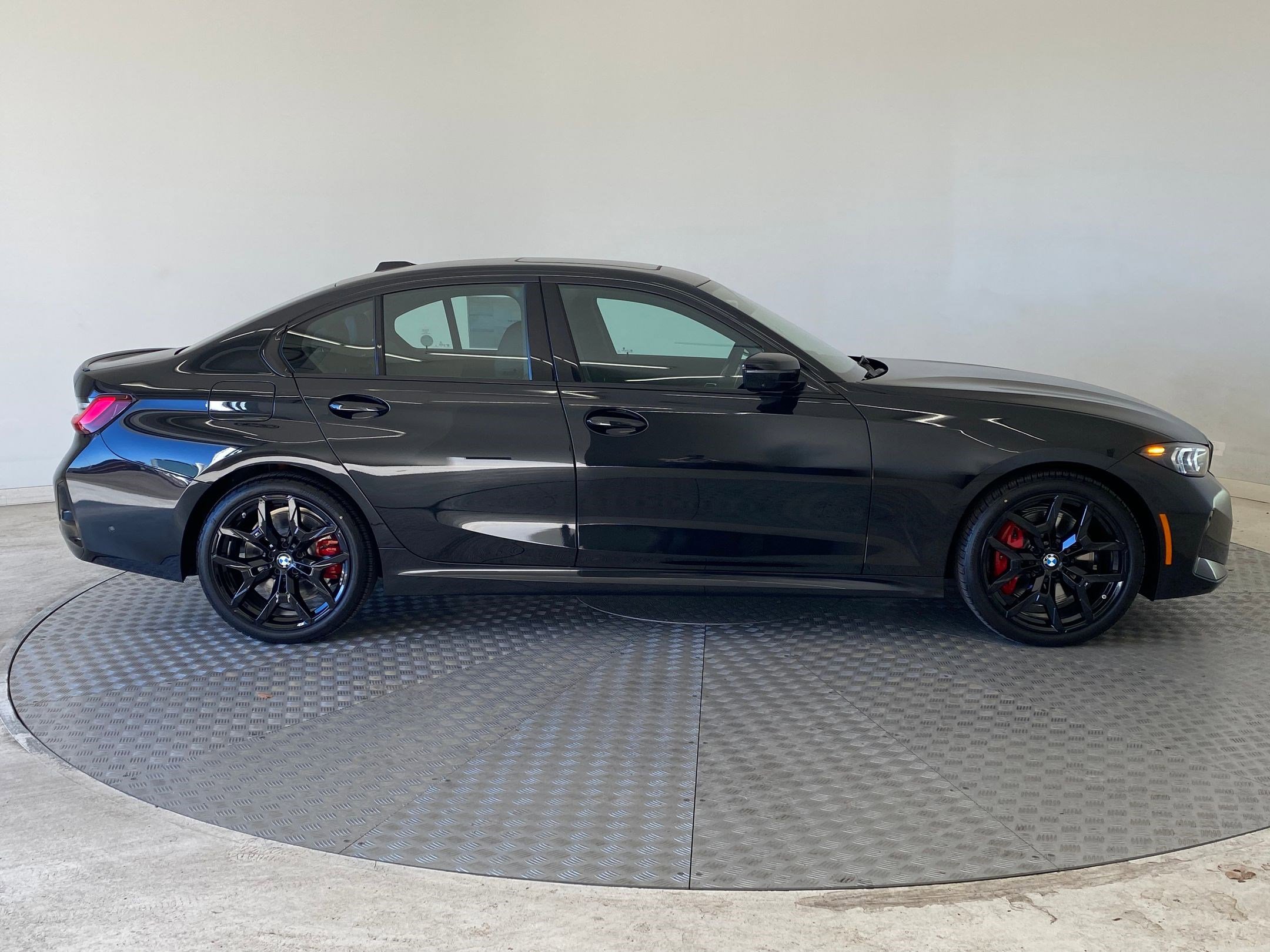 New 2026 BMW 330i xDrive Sedan w/ M Sport Package image 8