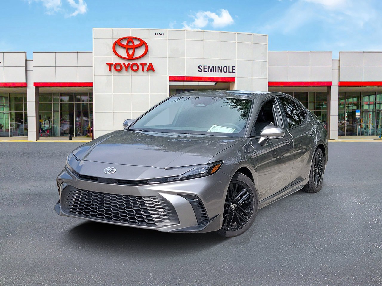Used 2026 Toyota Camry SE w/ Convenience Package