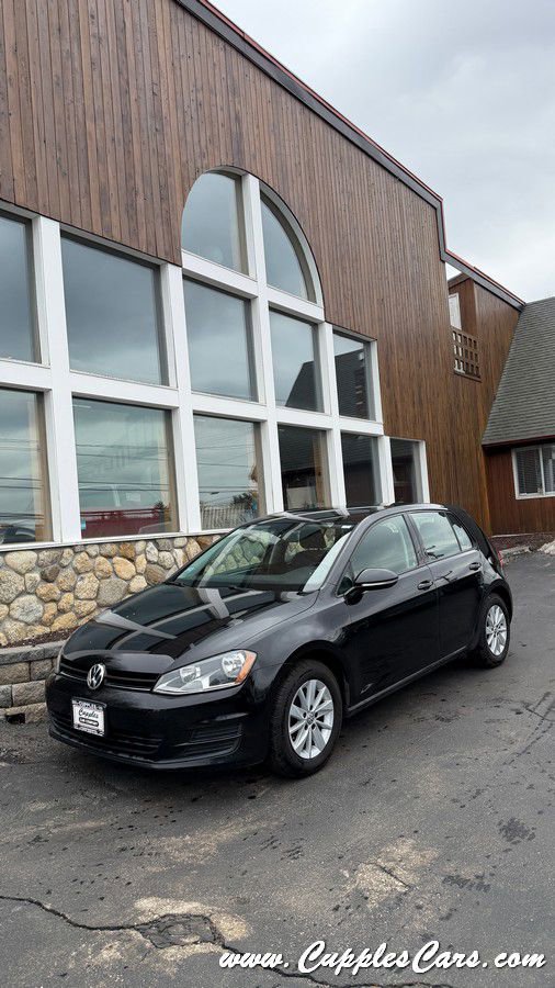 Used 2016 Volkswagen Golf S image 27