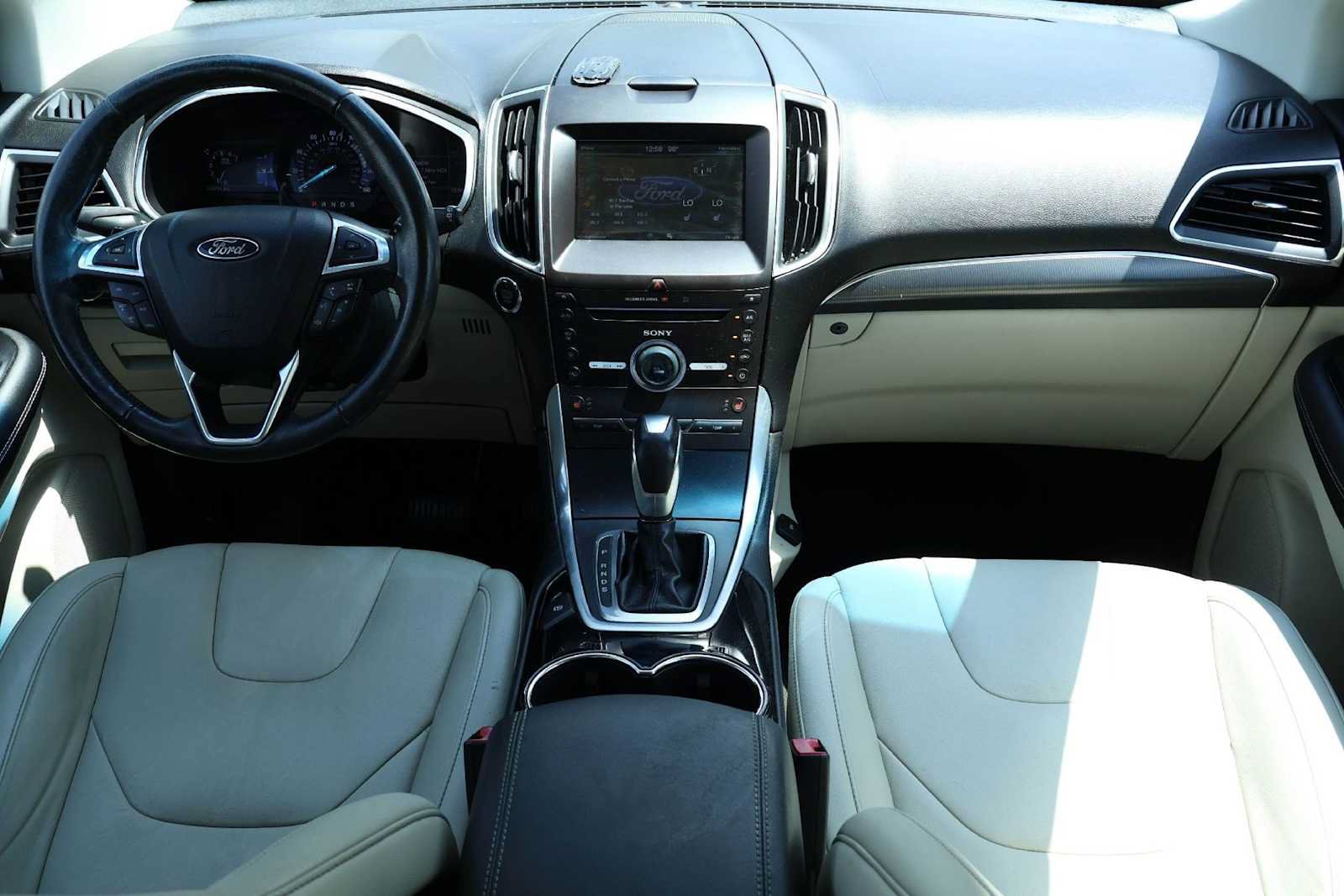 Used 2015 Ford Edge Titanium AWD/4WD image 10