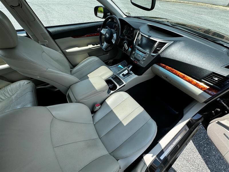 Used 2011 Subaru Legacy 3.6R Limited AWD/4WD image 11