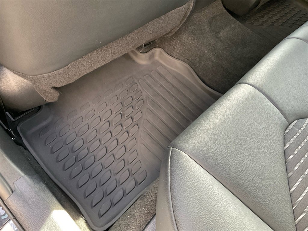 Used 2024 Toyota Camry SE image 24