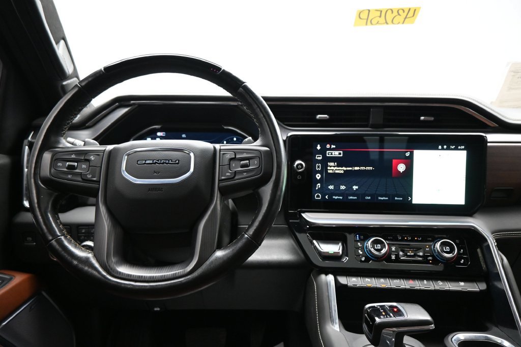 Used 2024 GMC Sierra 1500 Denali Ultimate AWD/4WD image 16