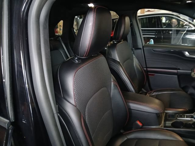 Used 2024 Ford Escape ST-Line w/ Tech Pack #1 AWD/4WD image 48