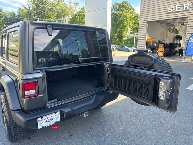 Used 2018 Jeep Wrangler Unlimited Sport S AWD/4WD image 9