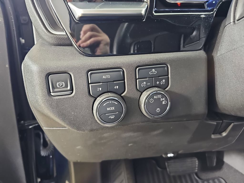 Certified 2023 Chevrolet Silverado 1500 LT image 30