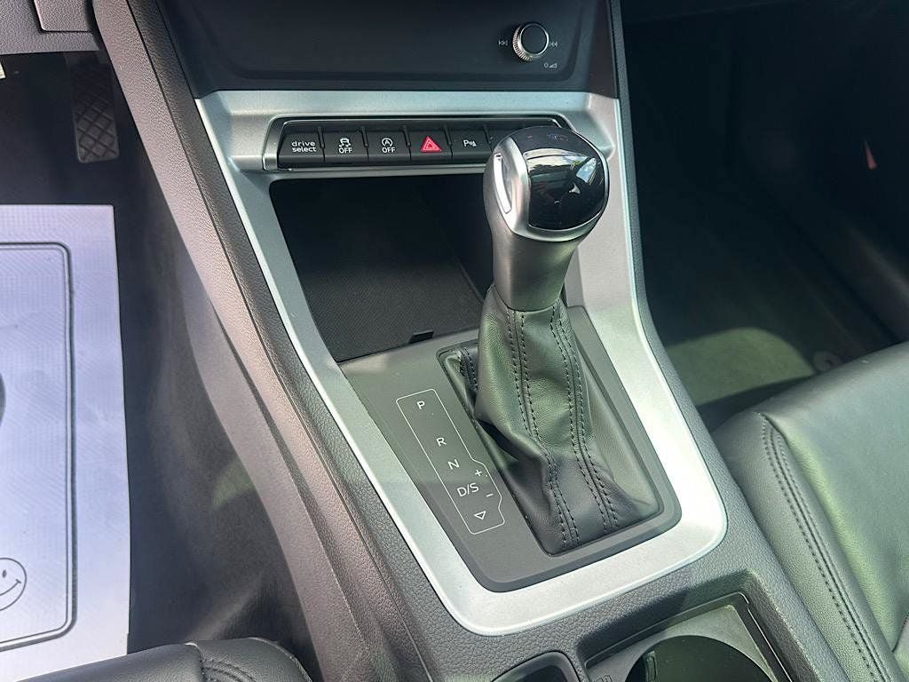 Used 2025 Audi Q3 2.0T Premium AWD/4WD image 23