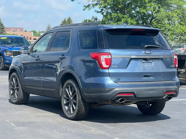 Used 2018 Ford Explorer XLT w/ Equipment Group 202A AWD/4WD image 18