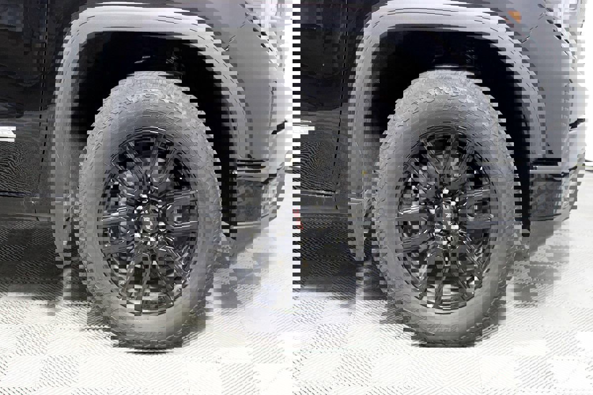 Used 2024 GMC Sierra 1500 Elevation w/ X31 Off-Road Package image 38