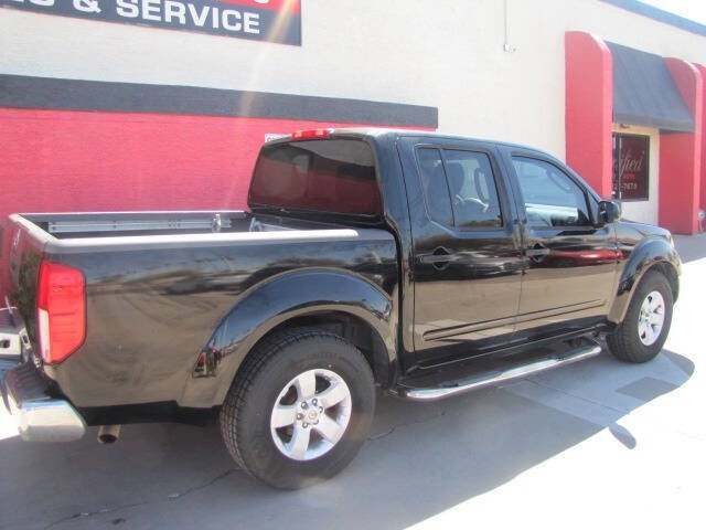 Used 2010 Nissan Frontier SE image 7