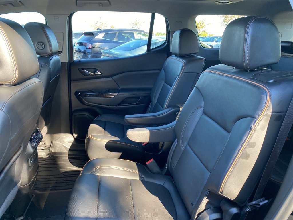 Used 2022 GMC Acadia AT4 w/ Technology Package image 28