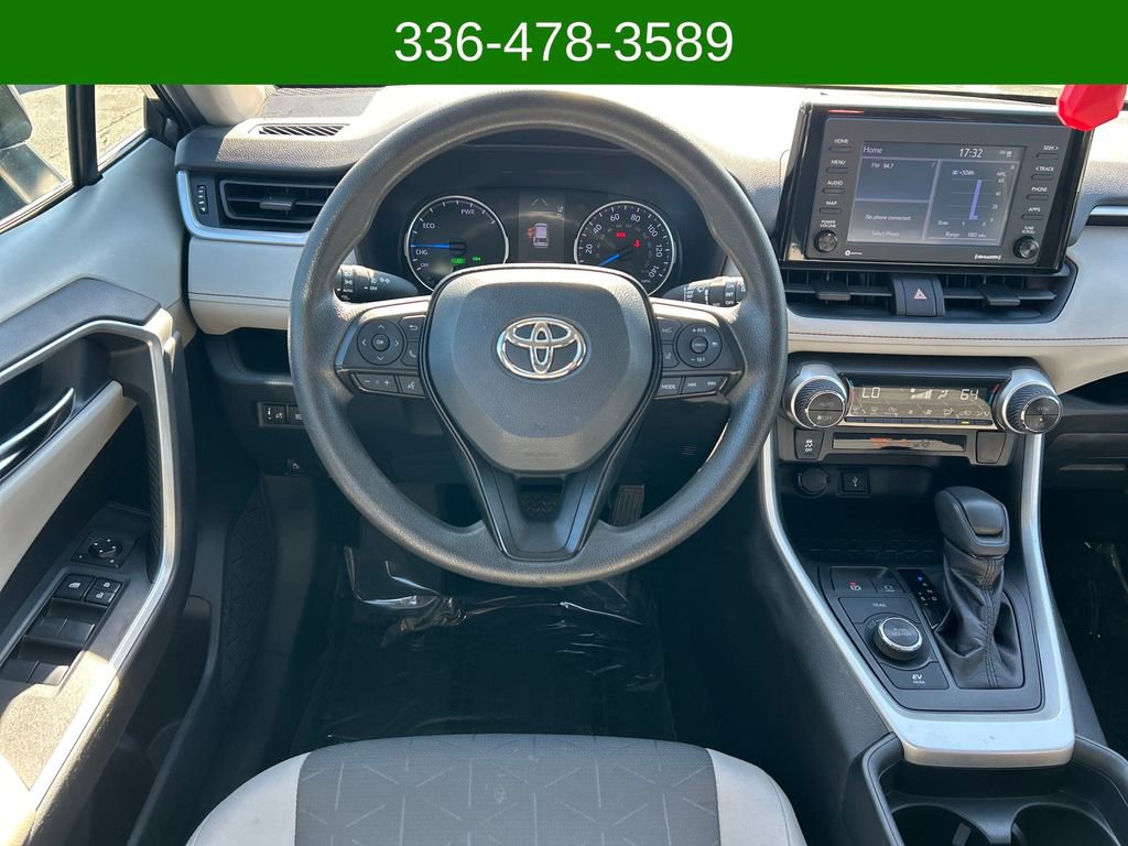 Used 2020 Toyota RAV4 XLE w/ Carpet Mat Package AWD/4WD image 13
