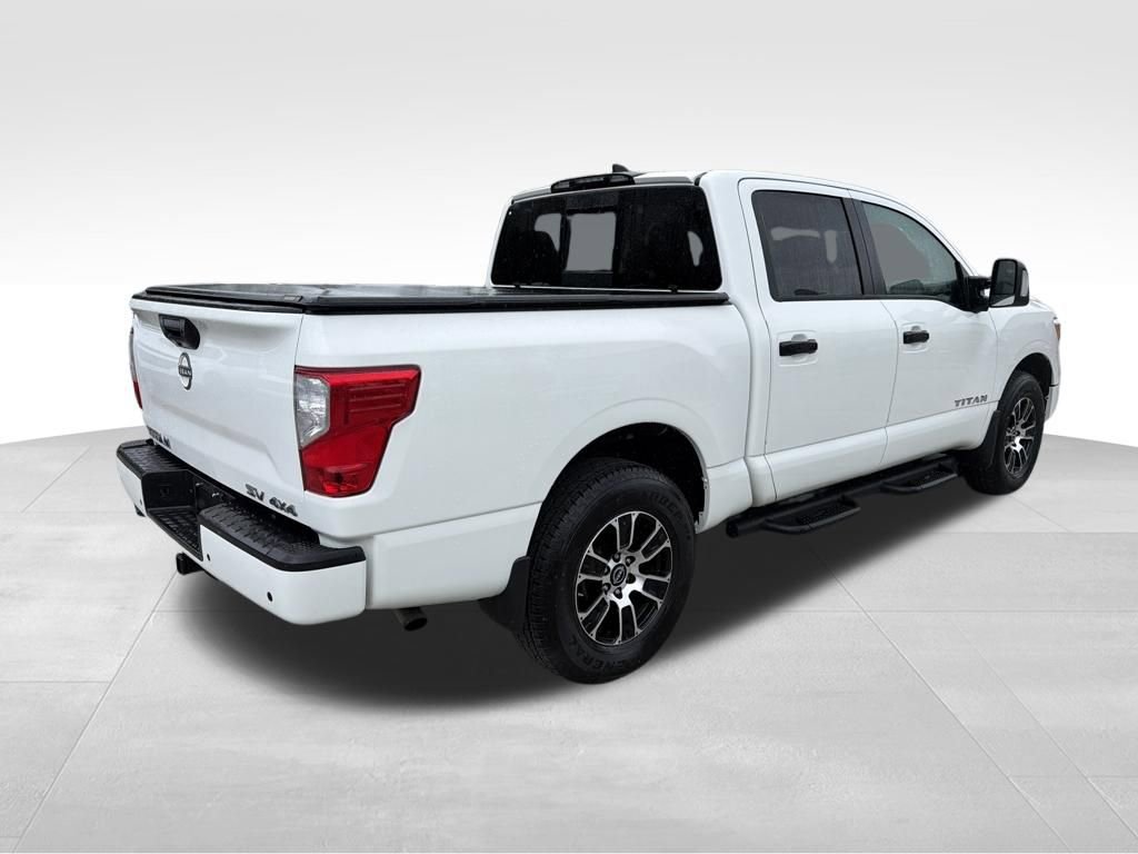 Used 2024 Nissan Titan SV w/ SV Convenience Package image 8