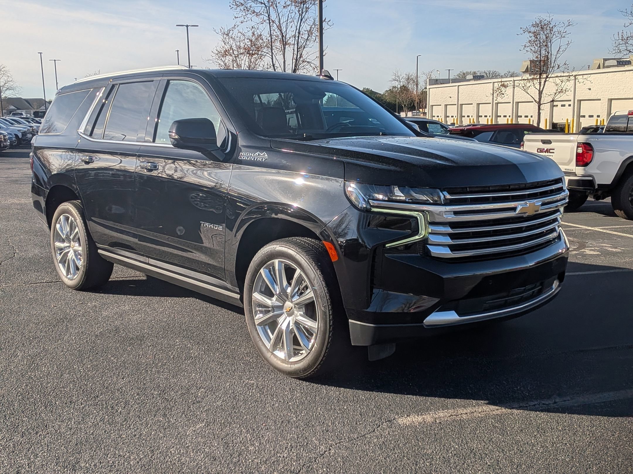Certified 2024 Chevrolet Tahoe High Country w/ Premium Package AWD/4WD image 2