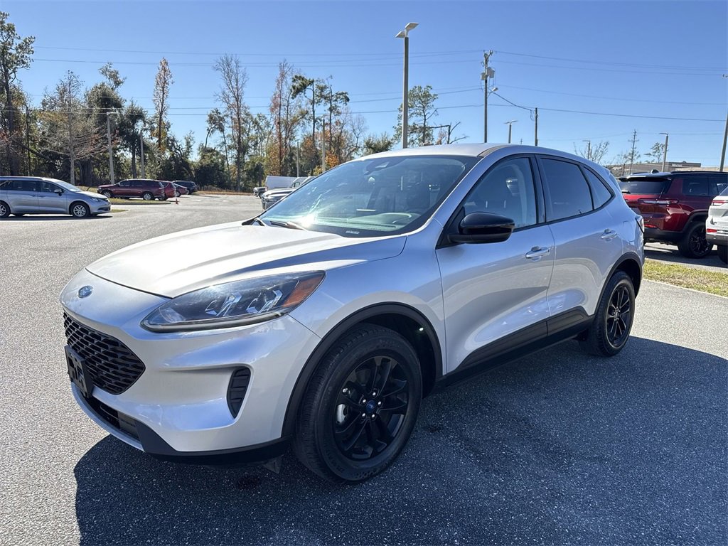 Used 2020 Ford Escape SE Sport image 7