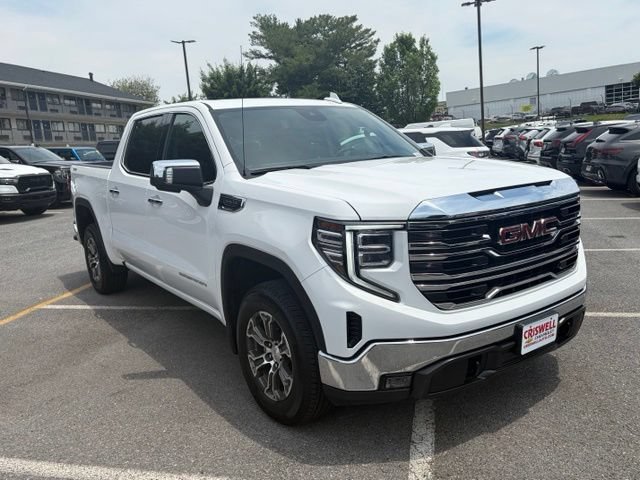 Used 2025 GMC Sierra 1500 SLT AWD/4WD image 2