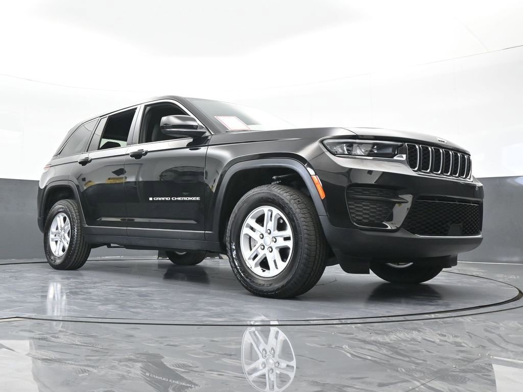 Used 2025 Jeep Grand Cherokee Laredo image 63