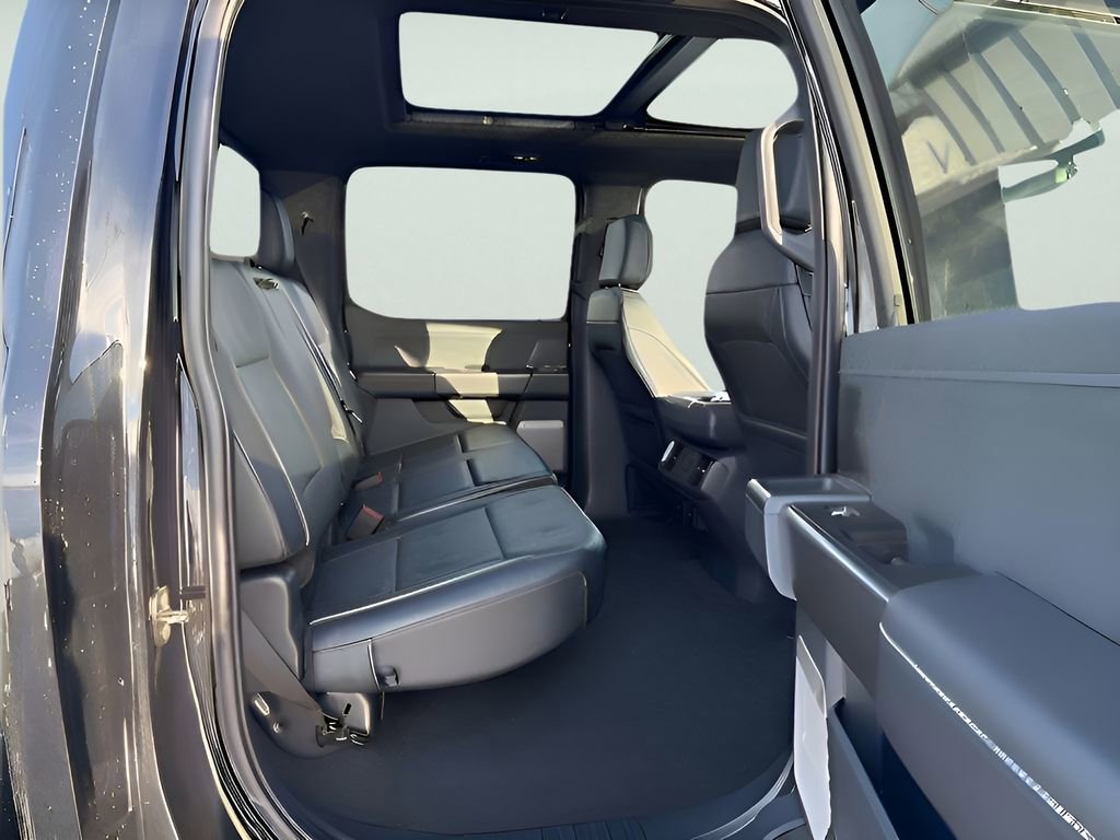 Used 2024 Ford F150 Lariat image 4