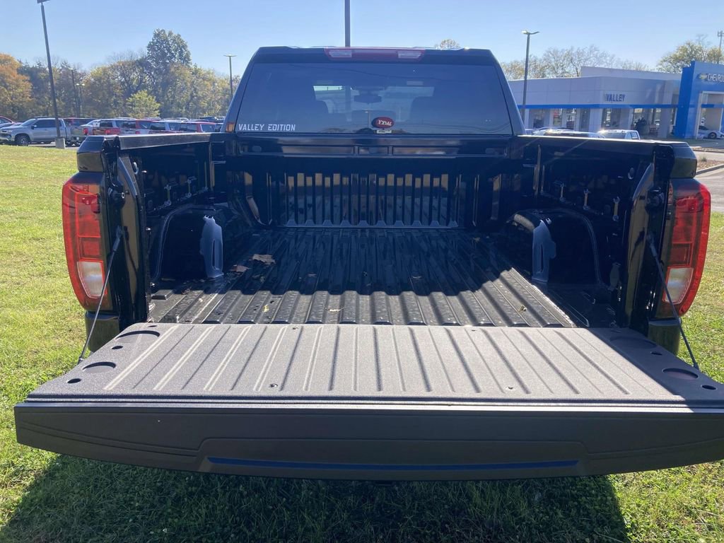 New 2026 GMC Sierra 1500 Elevation AWD/4WD image 11