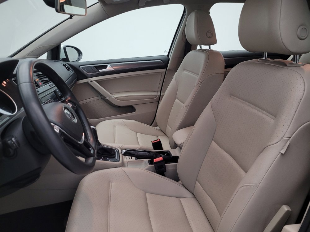 Used 2020 Volkswagen Golf 4-Door image 17