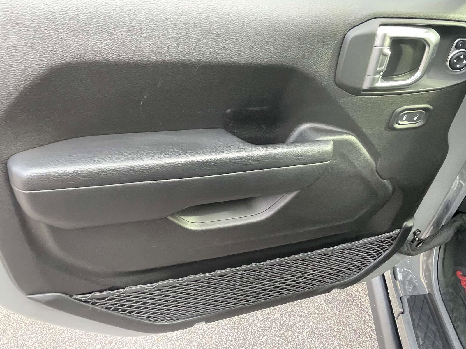 Used 2023 Jeep Gladiator Mojave image 15