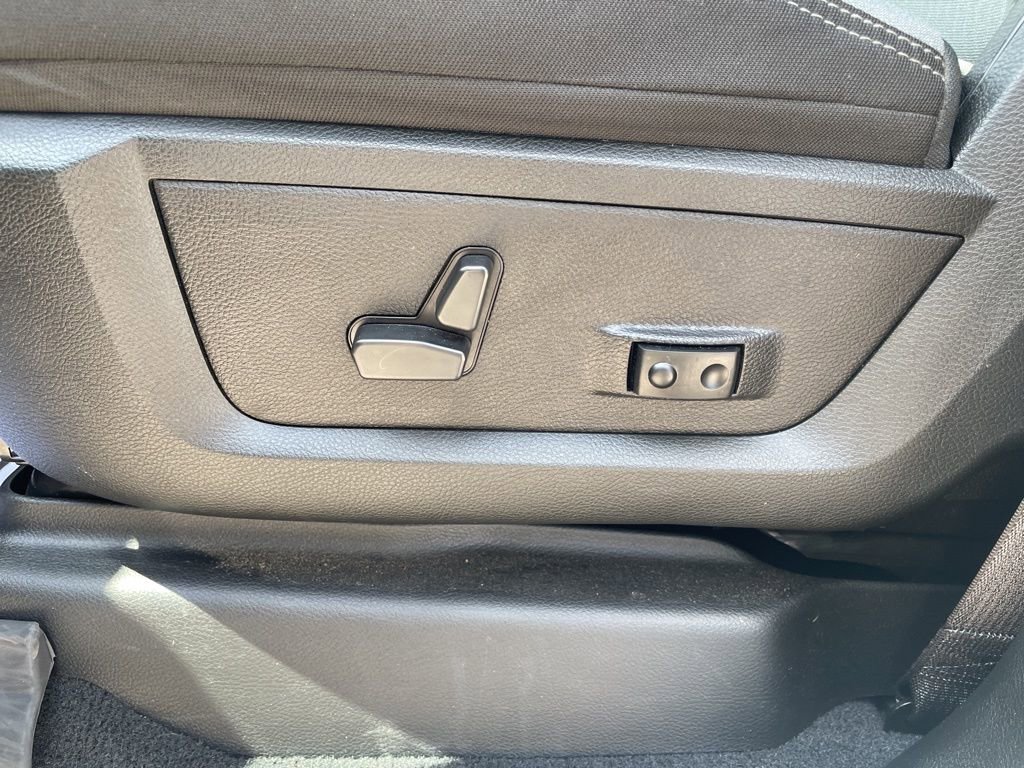 Used 2022 RAM 4500 SLT w/ Quick Order Package 2YG SLT image 12