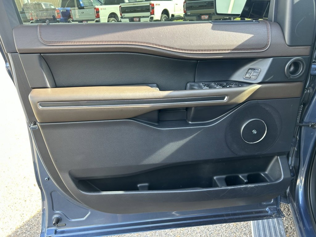 Used 2020 Ford Expedition King Ranch w/ Cargo Package image 20