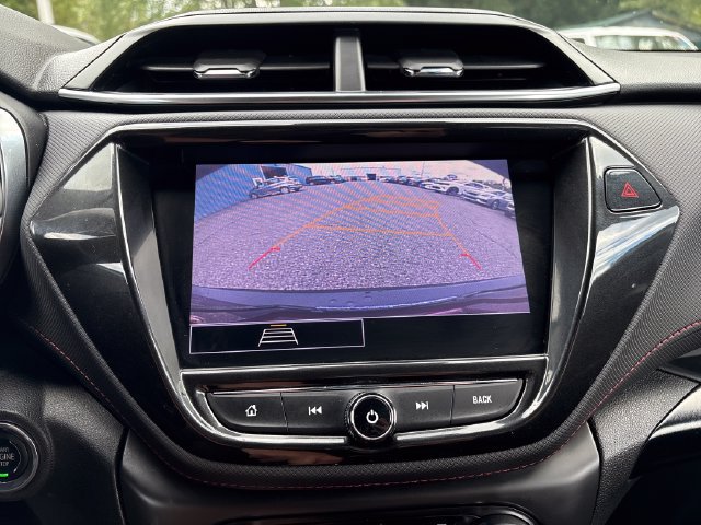 Used 2022 Chevrolet TrailBlazer RS w/ Convenience Package AWD/4WD image 16