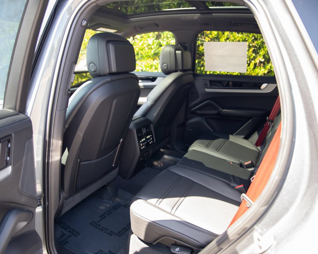 New 2026 Porsche Cayenne S AWD/4WD image 19