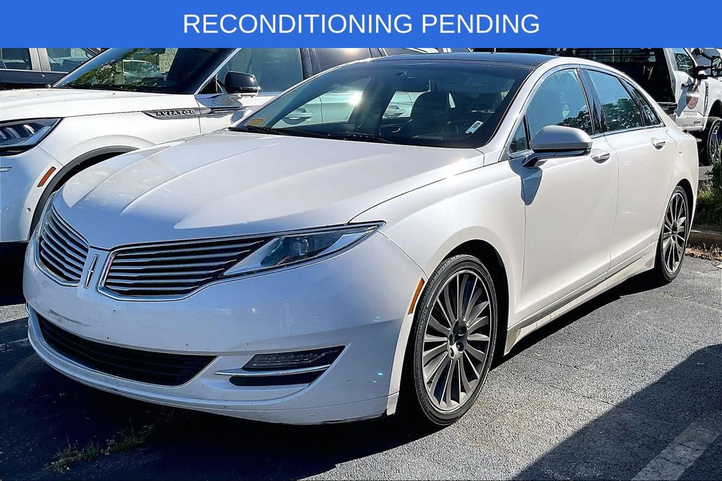 Used 2014 Lincoln MKZ Hybrid FWD image 2