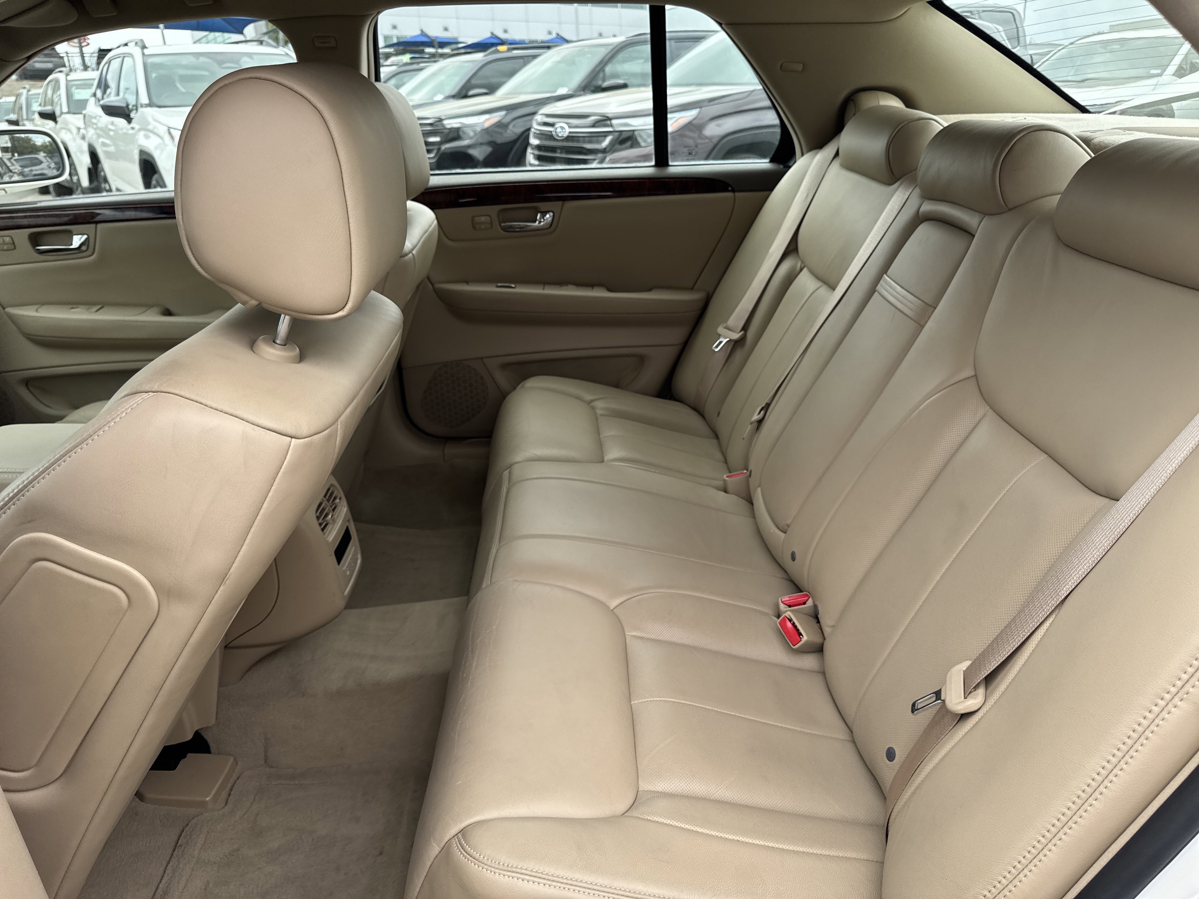 Used 2006 Cadillac DTS image 23