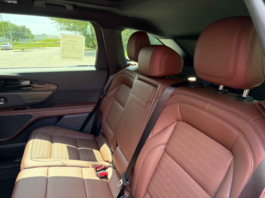 New 2026 Lincoln Nautilus Reserve w/ Jet Appearance Package AWD/4WD image 18