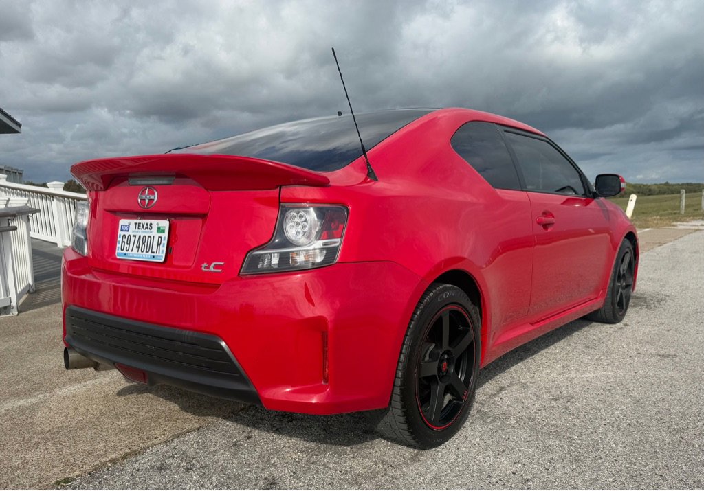 Used 2016 Scion tC image 5