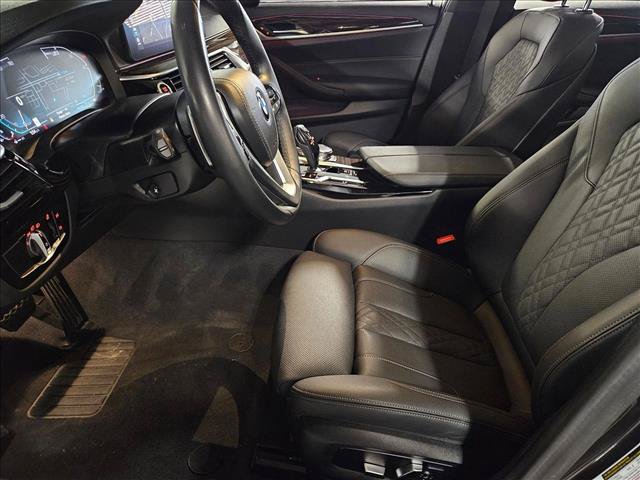 Certified 2023 BMW 530i w/ Convenience Package RWD image 17