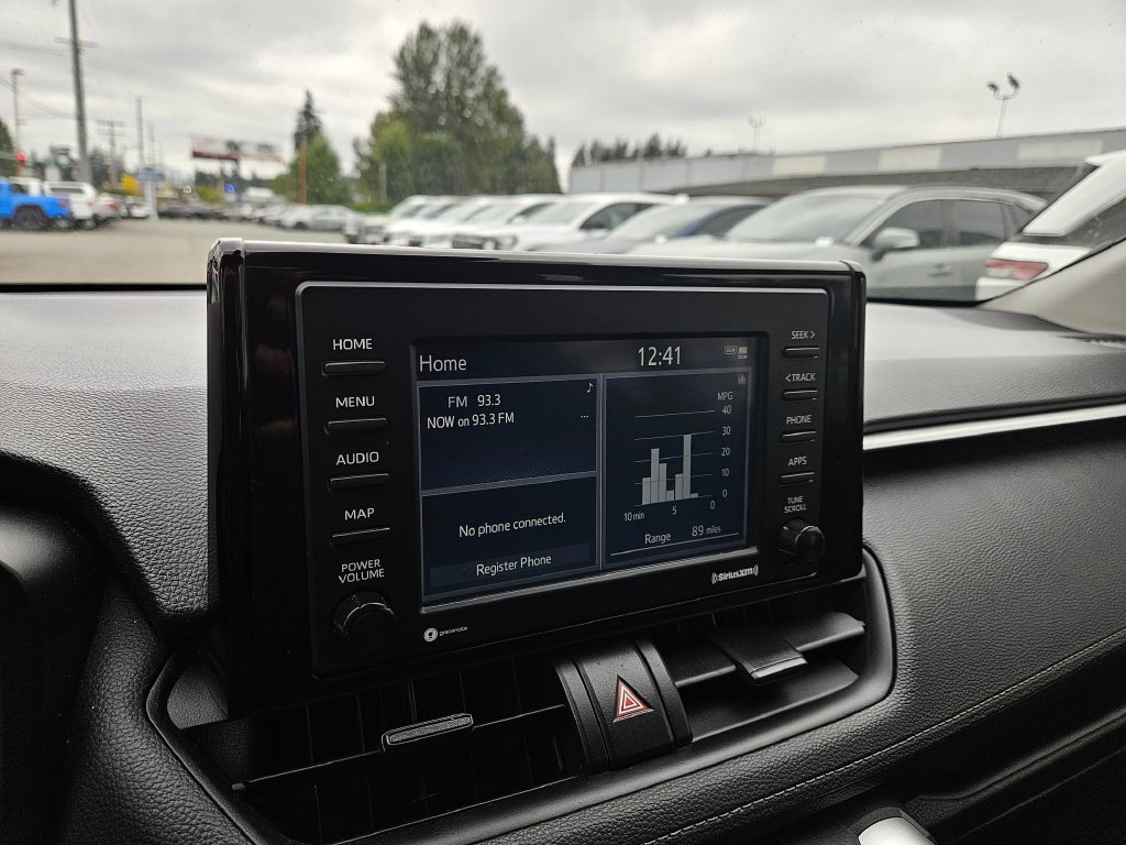 Used 2022 Toyota RAV4 LE AWD/4WD image 25