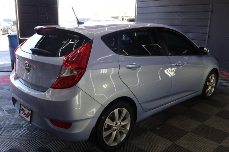 Used 2013 Hyundai Accent SE image 7